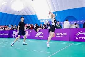 奥格斯堡vs柏林联合：格雷戈里奇、亚基奇首发，